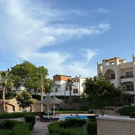 Sunny Lakes Resort, El-Sallam Road