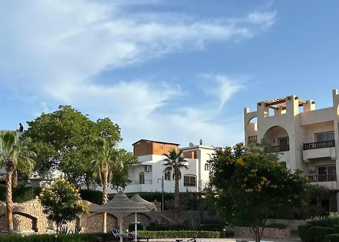 Sunny Lakes Resort, El-sallam Road 4*